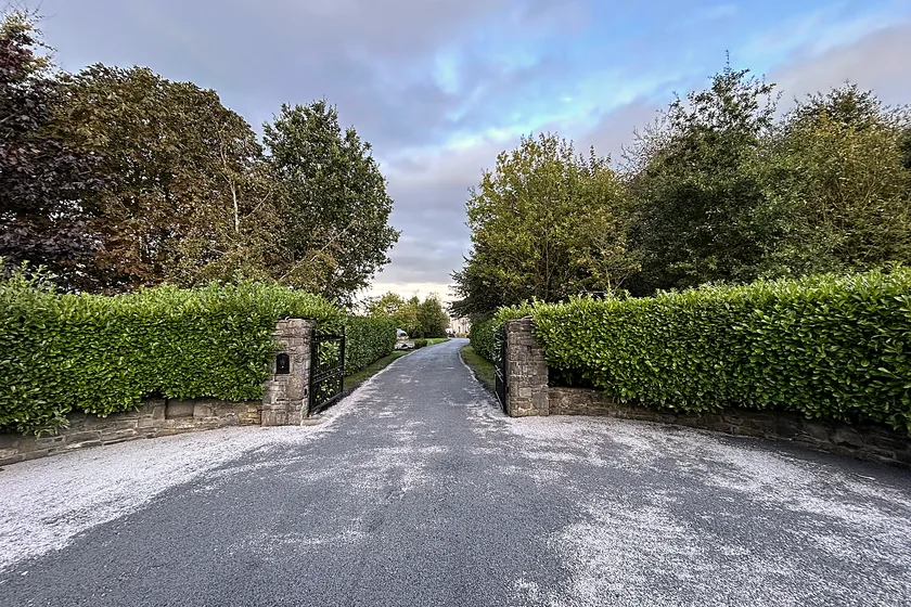 Tar and chip driveway in Paulstown, Co. Kilkenny